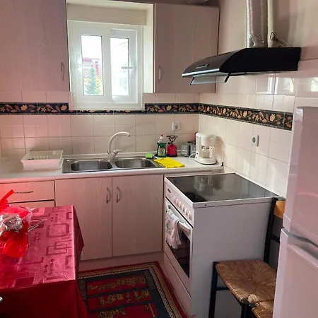 Eftychia's Home-σπίτι με θέα τη λίμνη πλαστήρα Дом отдыха *