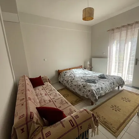 Дом отдыха Eftychia's Home-σπίτι με θέα τη λίμνη πλαστήρα