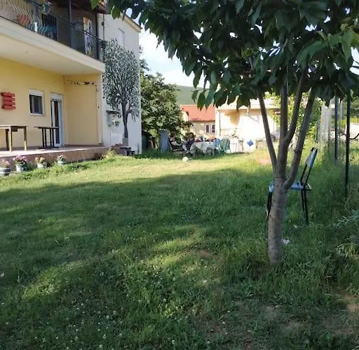 Сasa de vacaciones Eftychia's Home-σπίτι με θέα τη λίμνη πλαστήρα *